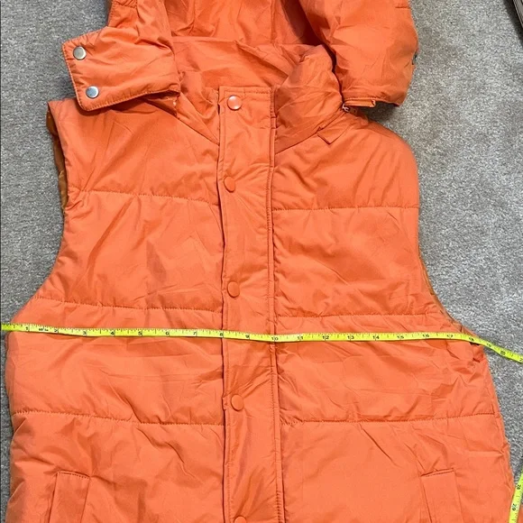Women's Orange Hooded Puffer Vest Super Warm Cozy and Trendy Sz Small - Picture 8 of 10